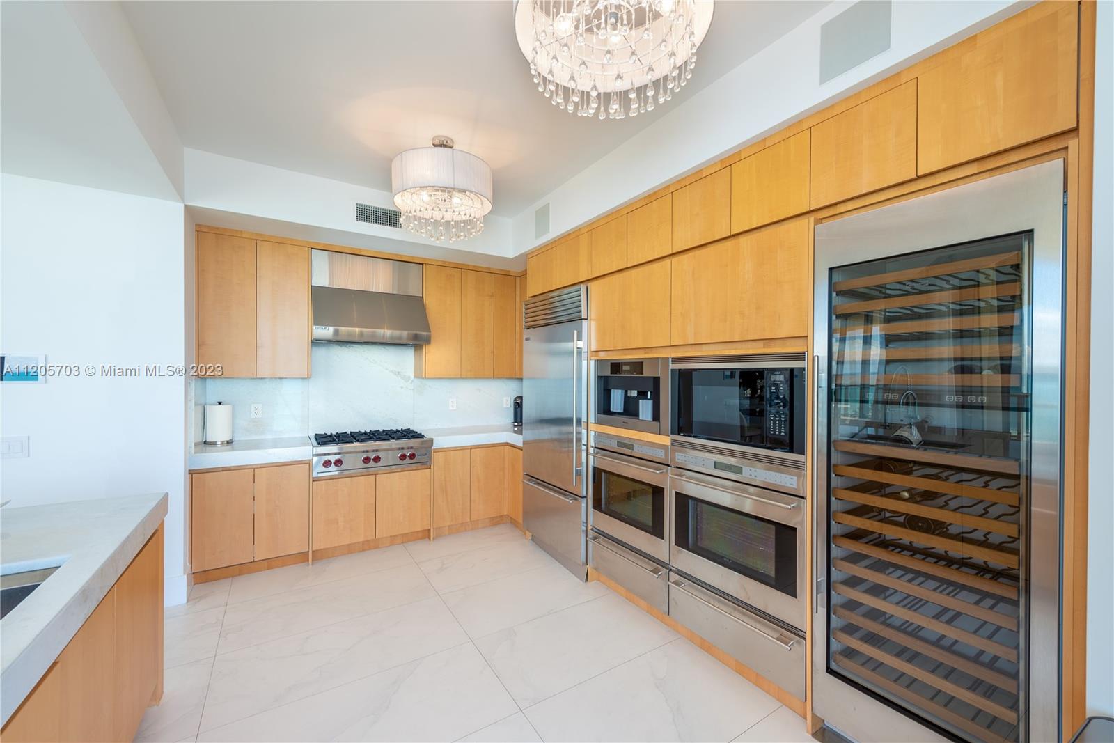 BAL HARBOUR CENTER CONDO - Residential