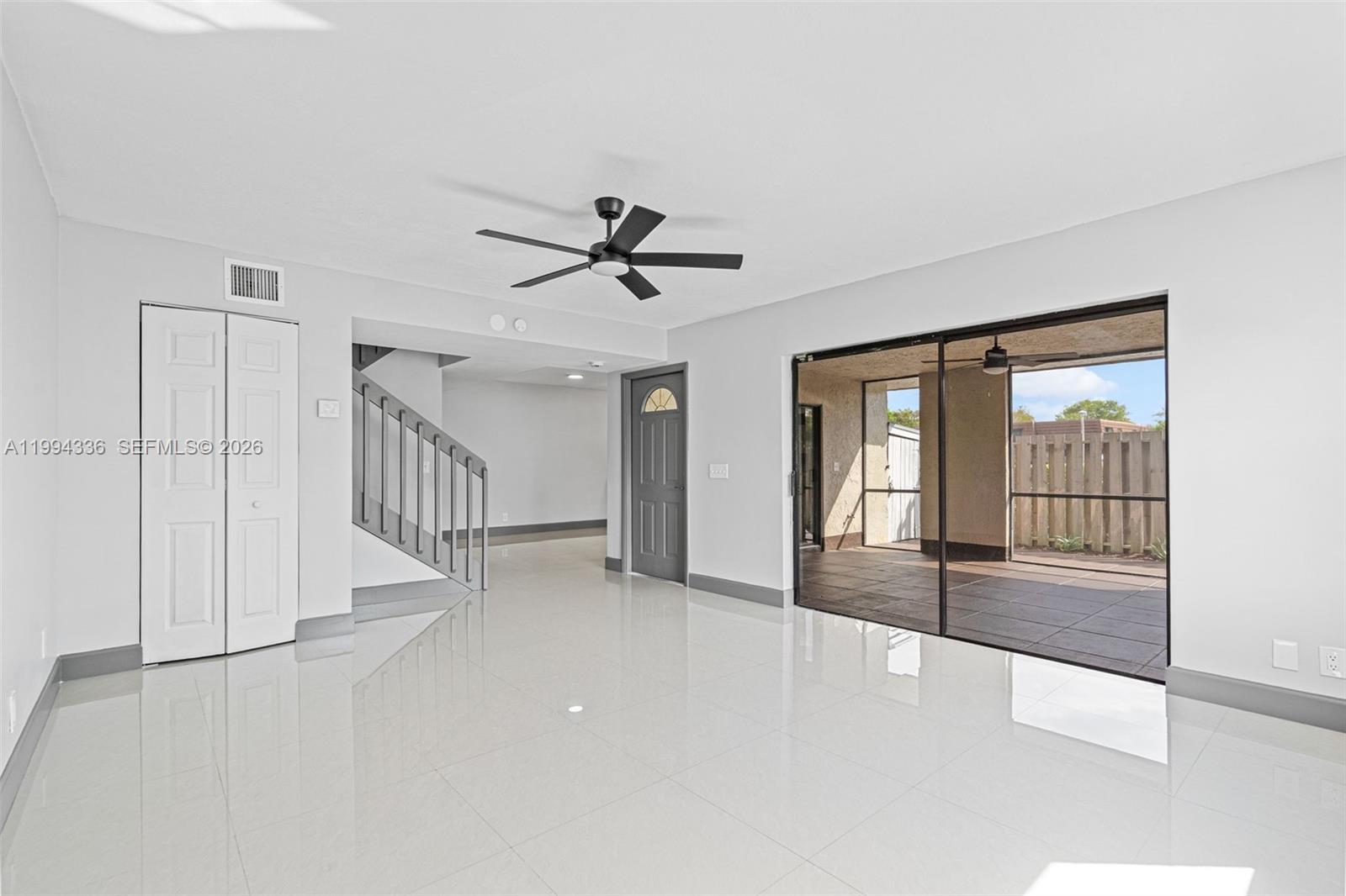 SPRINGTREE LAKES - Residential