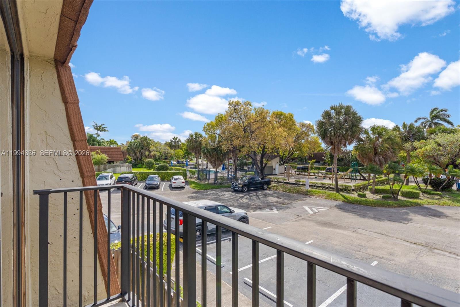 SPRINGTREE LAKES - Residential