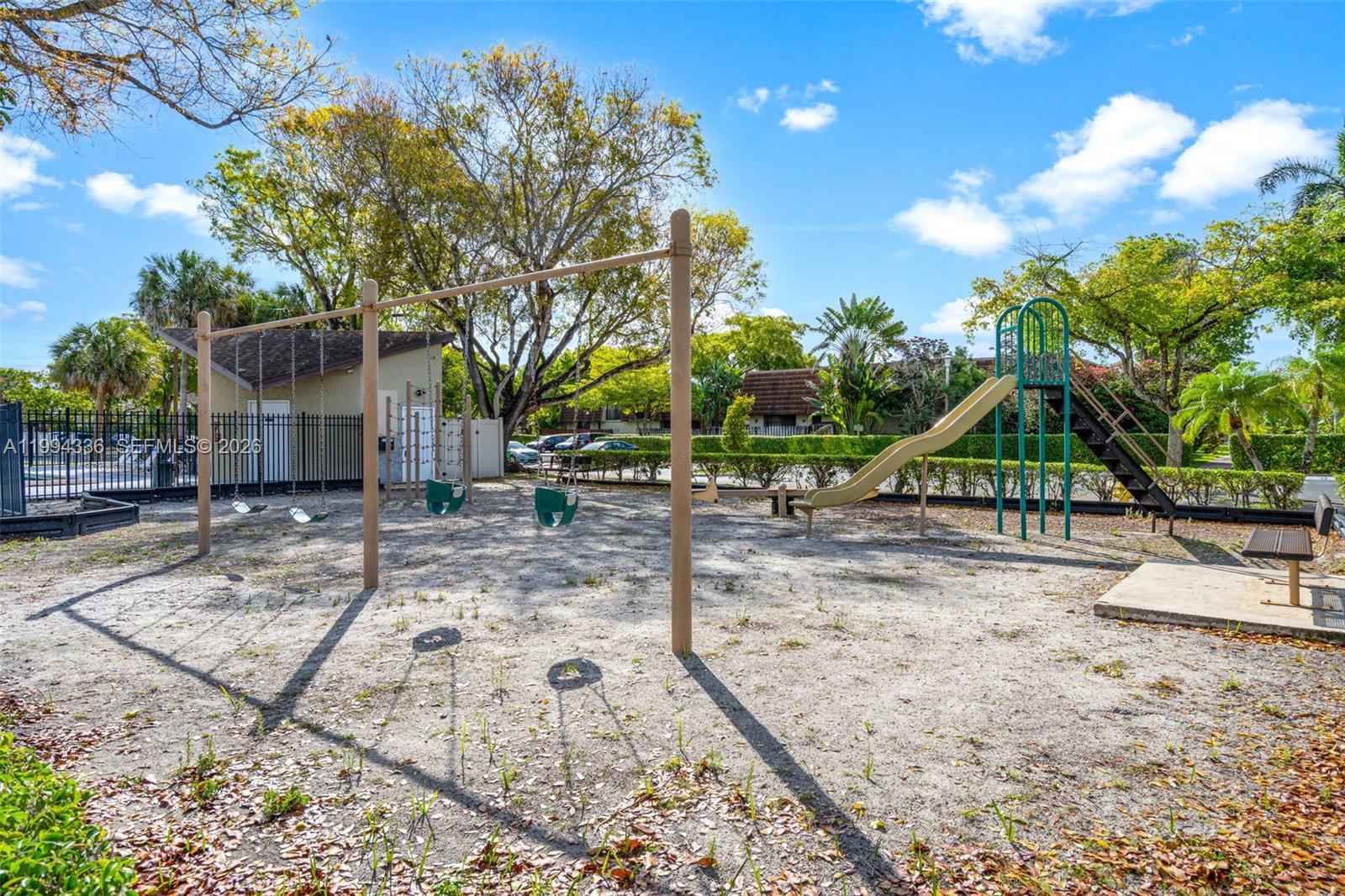 SPRINGTREE LAKES - Residential