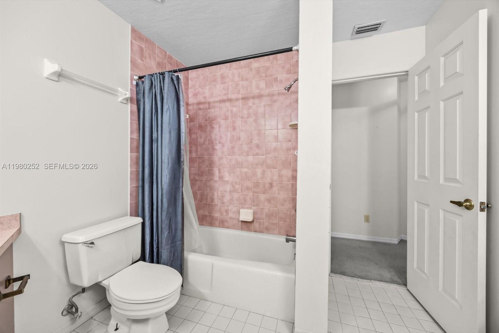 WEST MEADOWS - Residential