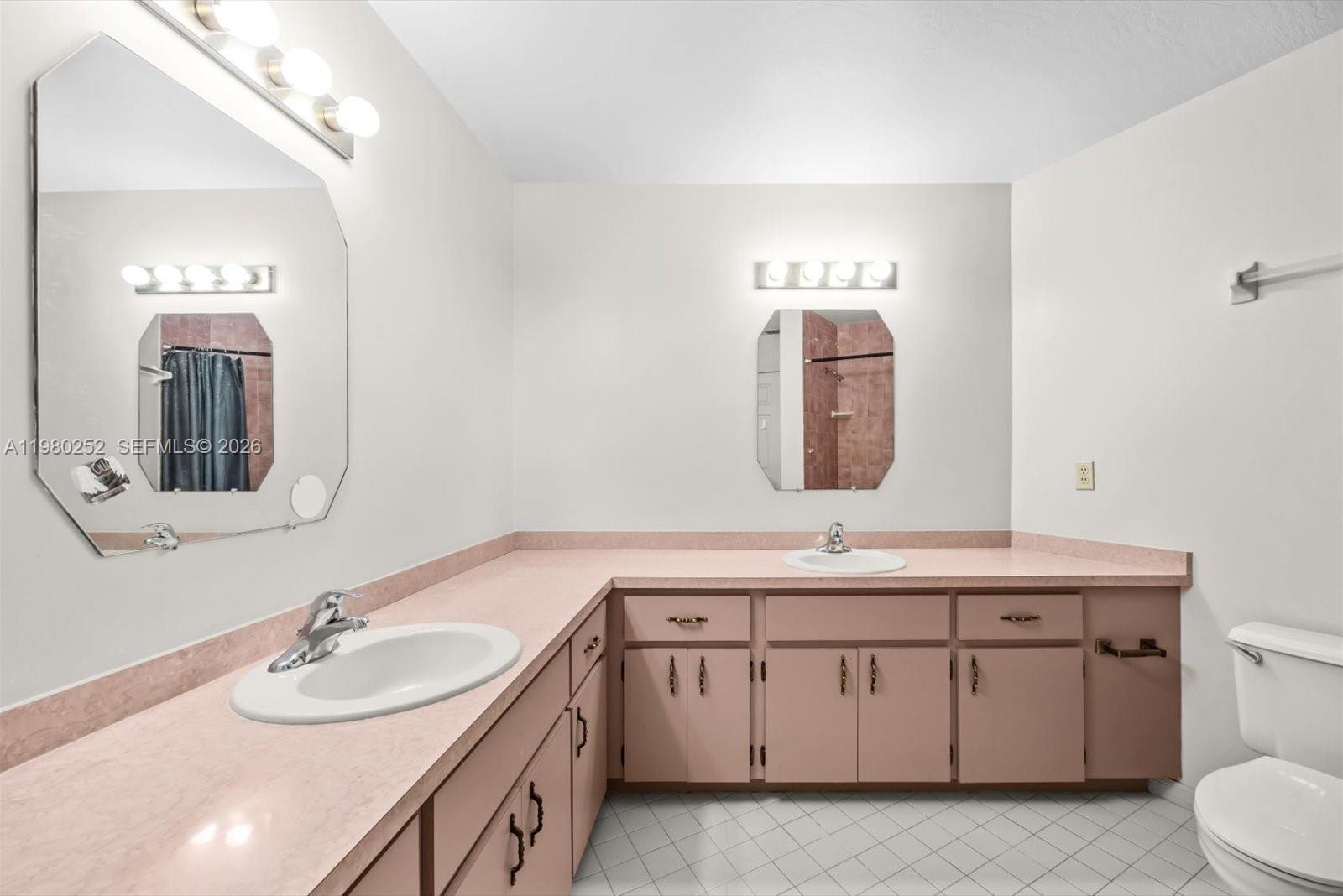 WEST MEADOWS - Residential