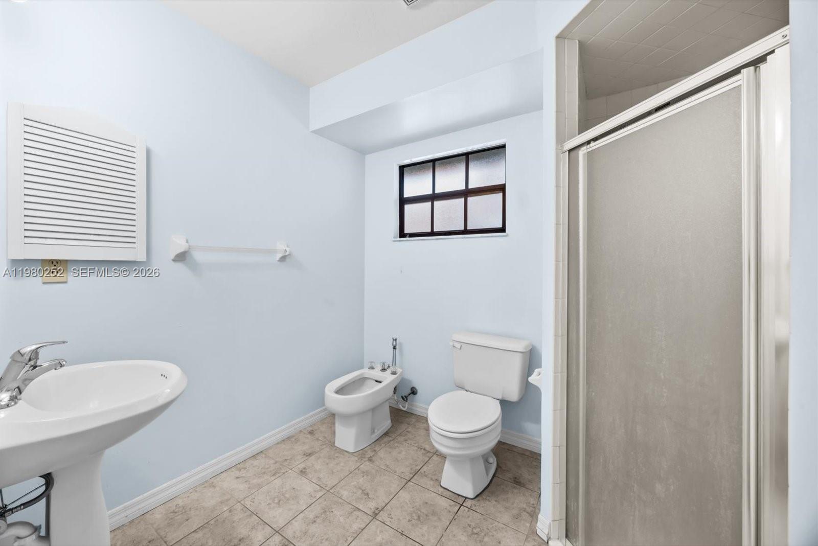 WEST MEADOWS - Residential