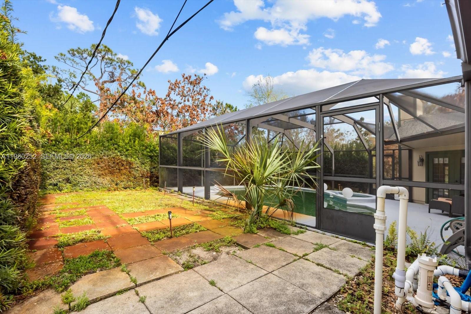 WEST MEADOWS - Residential