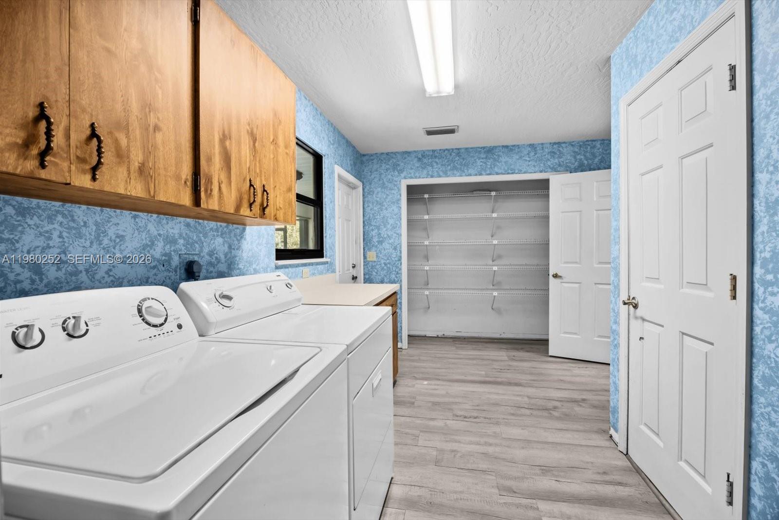 WEST MEADOWS - Residential