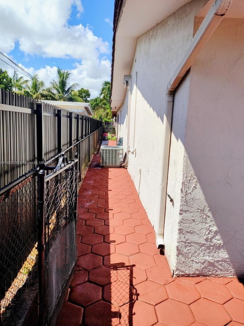 CORAL VILLAS REV - Residential