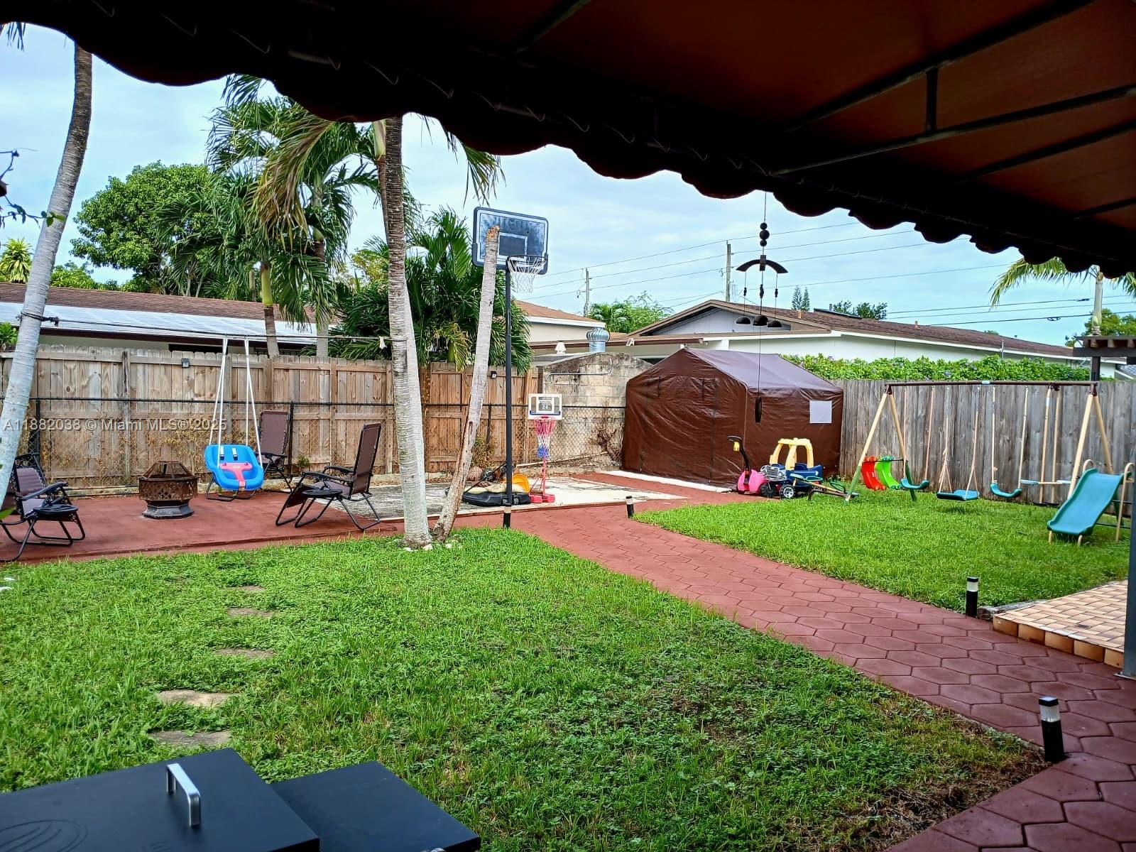 CORAL VILLAS REV - Residential