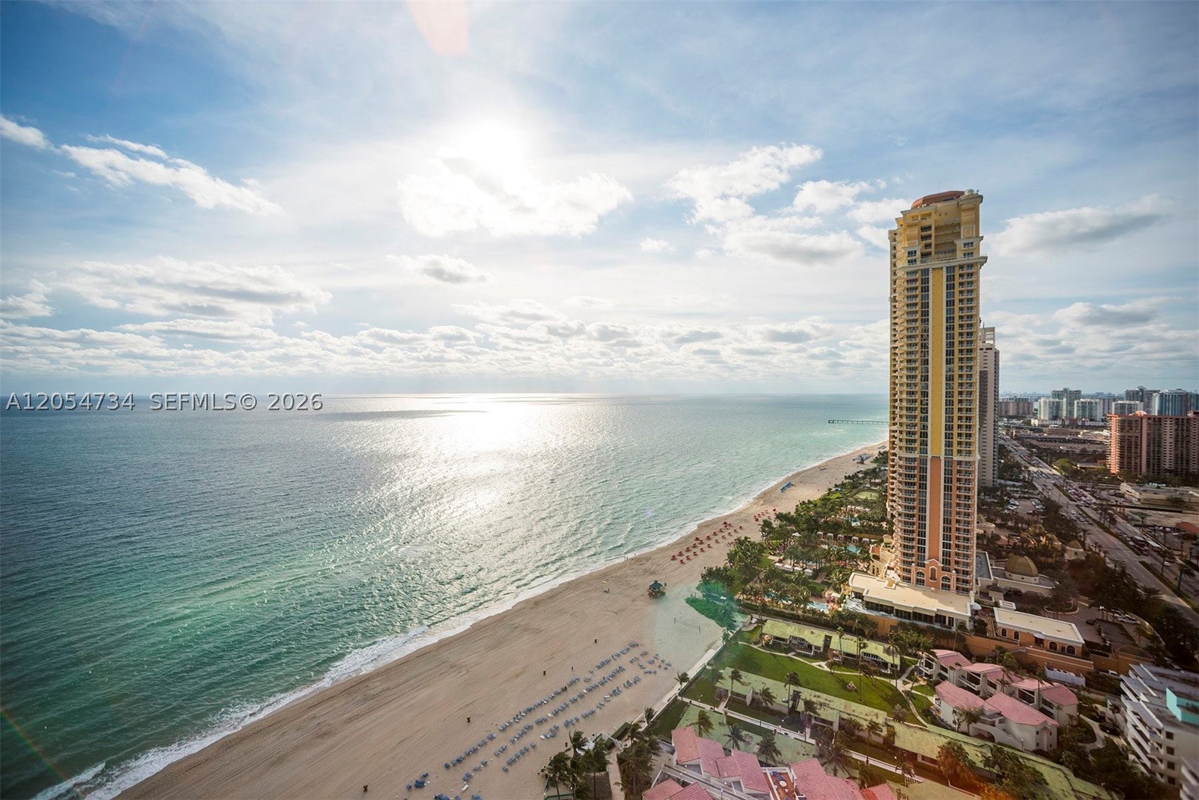 18001 Collins Ave 2711