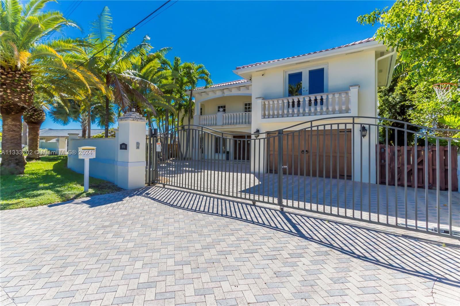 SANS SOUCI ESTATES - Residential