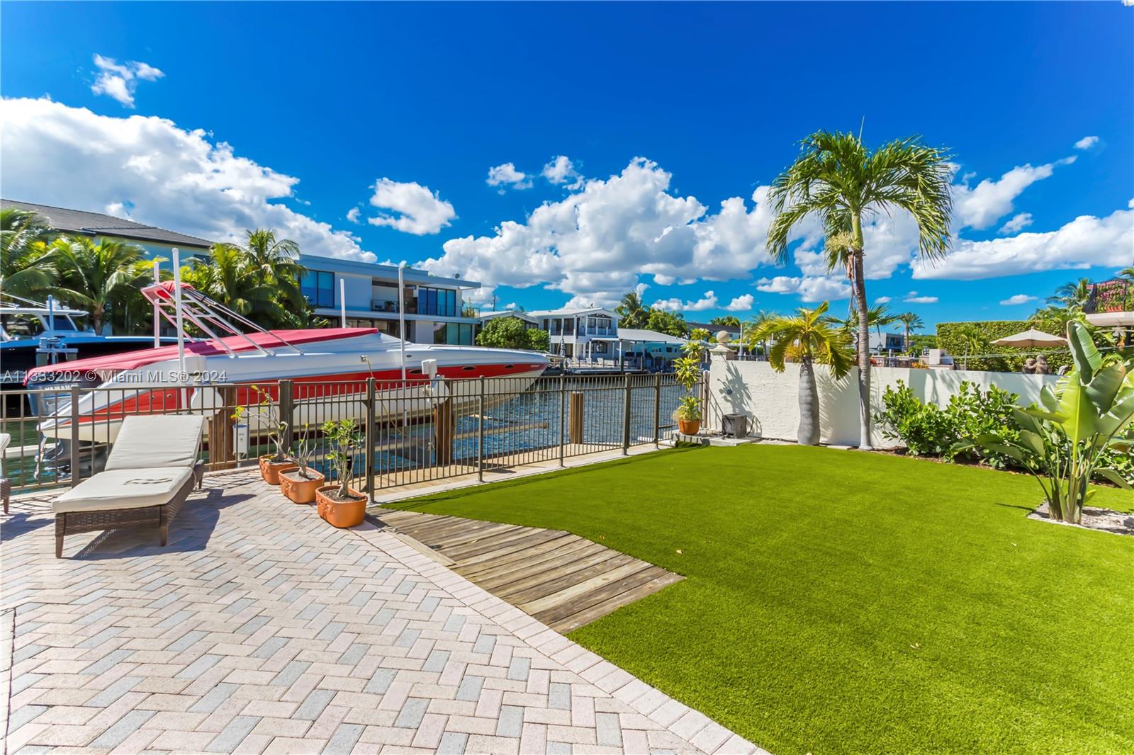 SANS SOUCI ESTATES - Residential