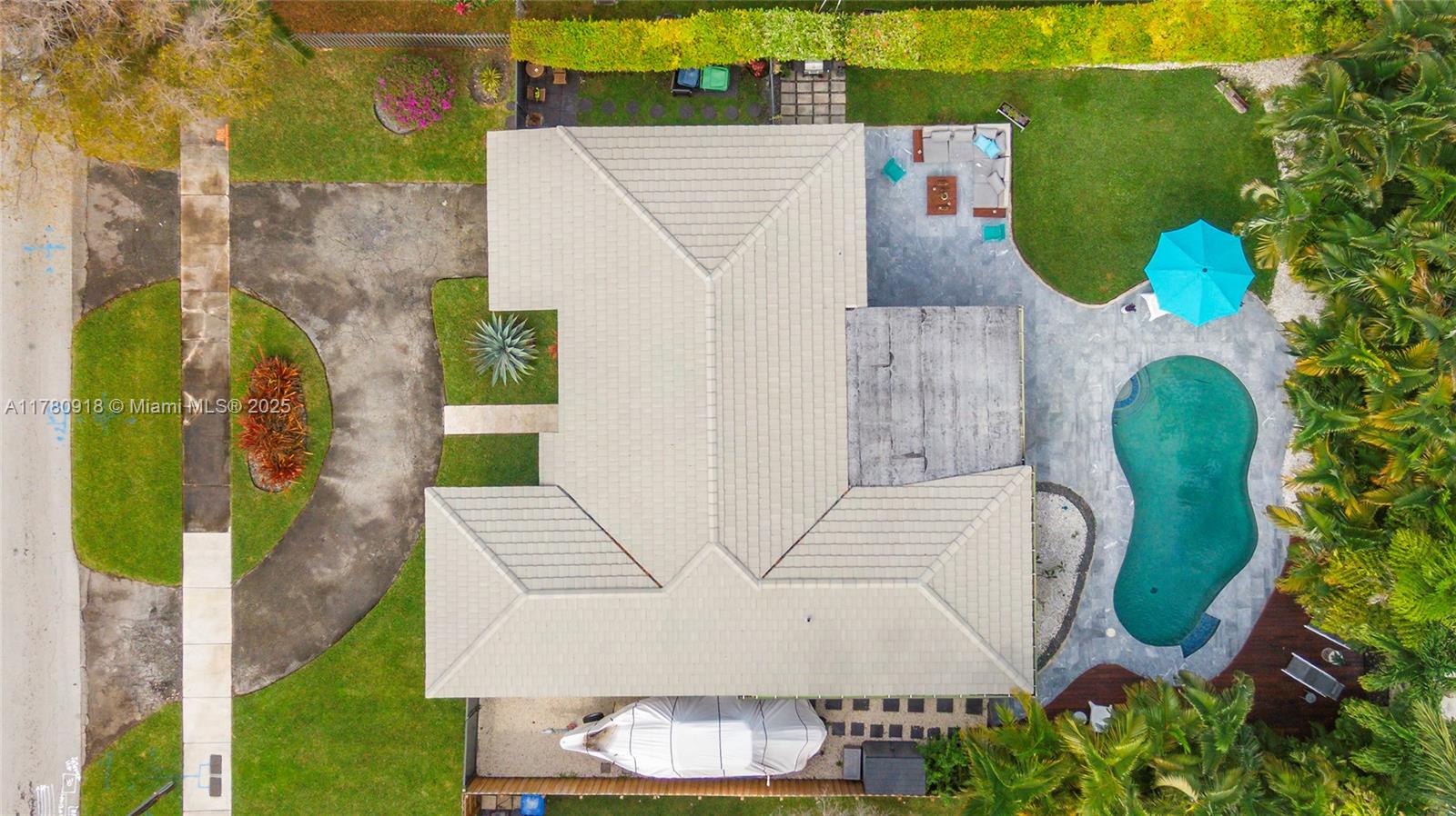 425 Ne 114th St, Miami, Broward County, Florida - 4 Bedrooms  
3 Bathrooms - 