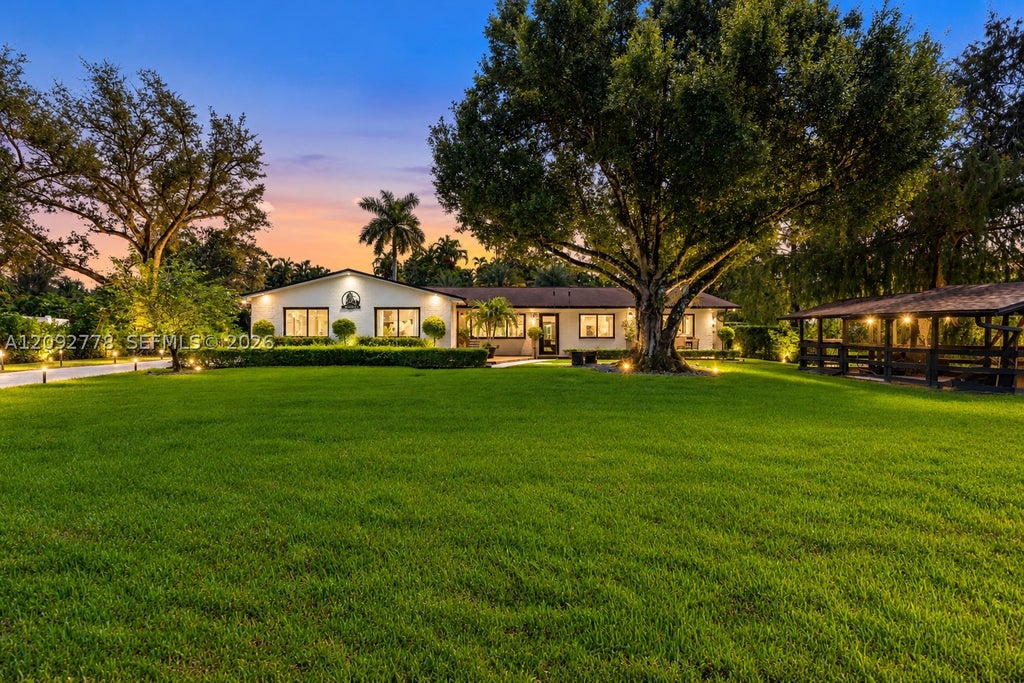 Photo of 4100 SW 102nd Ave, Davie, FL 33328 (MLS # A12092778)