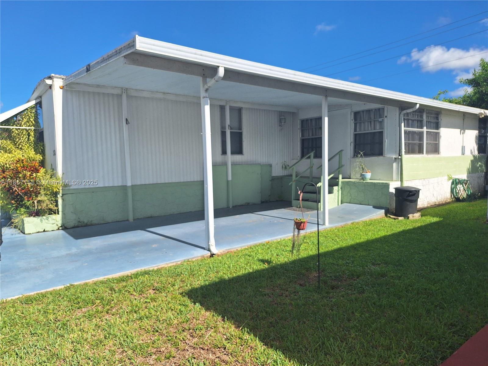 GATEWAY WEST CONDO - Residential