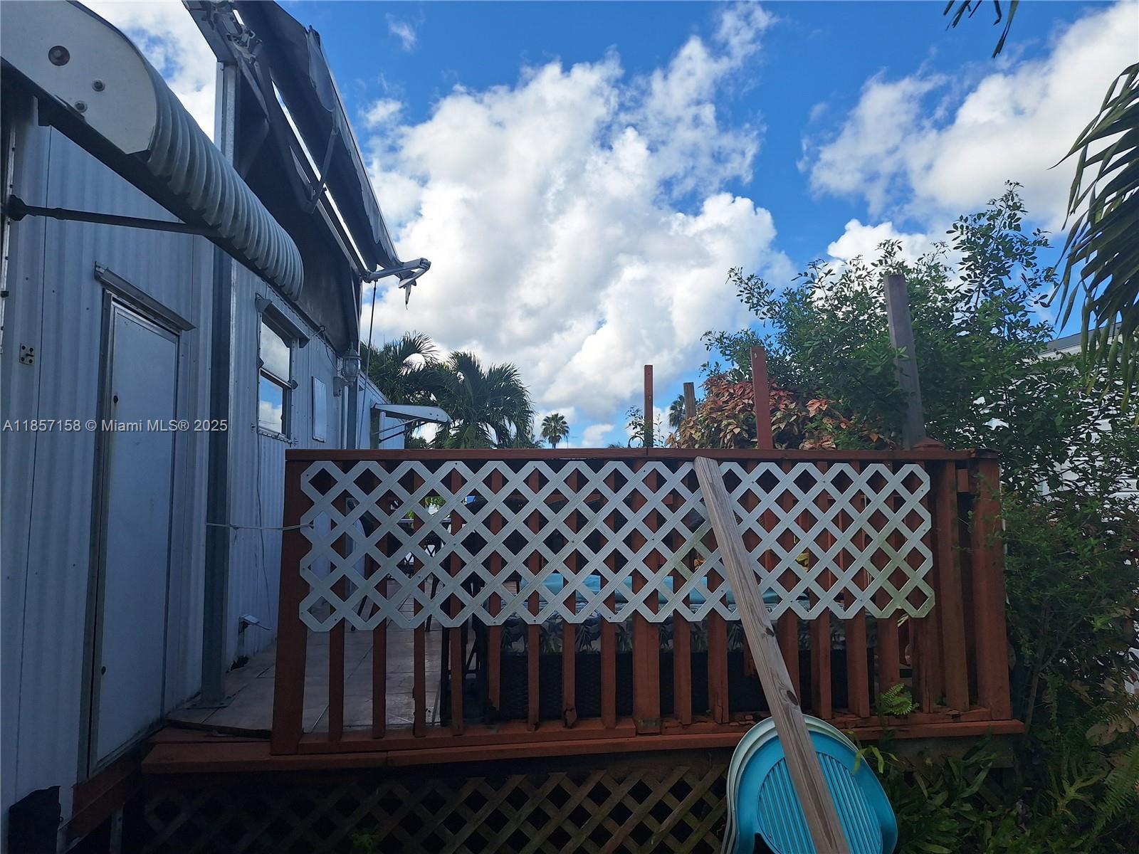 GATEWAY WEST CONDO - Residential