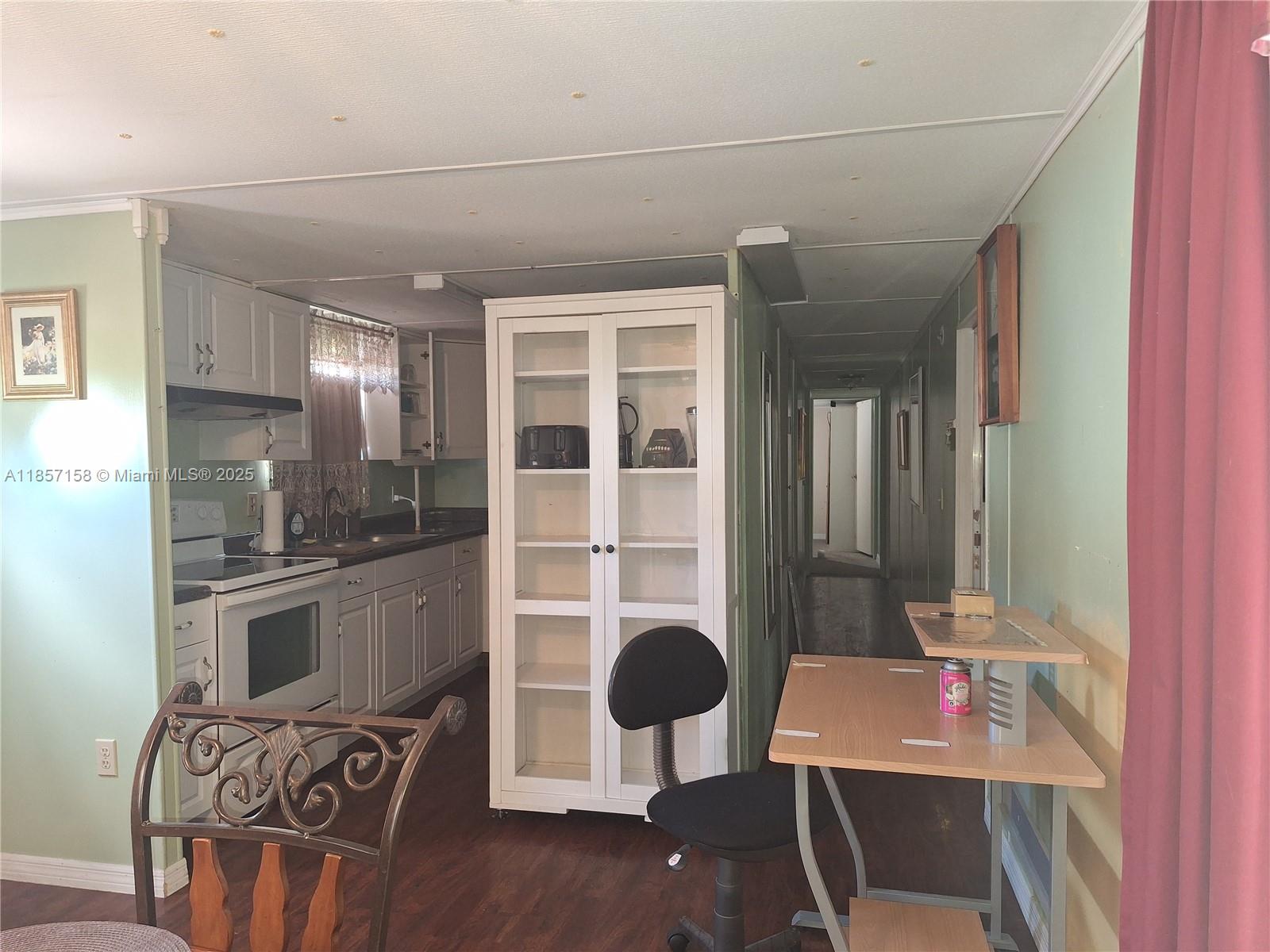 GATEWAY WEST CONDO - Residential