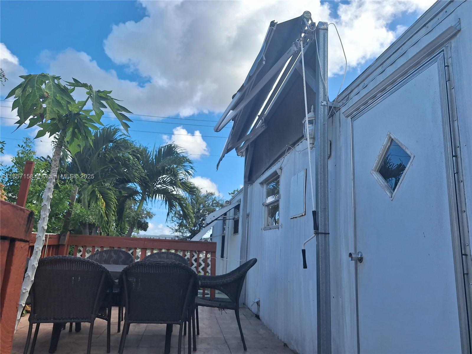 GATEWAY WEST CONDO - Residential