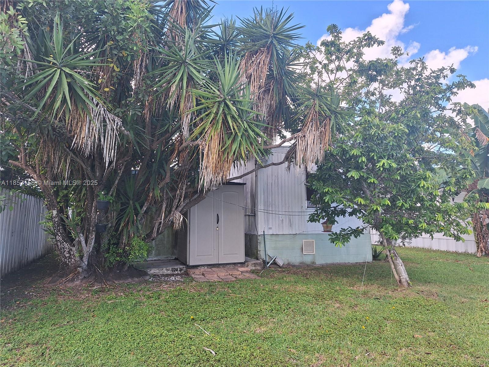 GATEWAY WEST CONDO - Residential