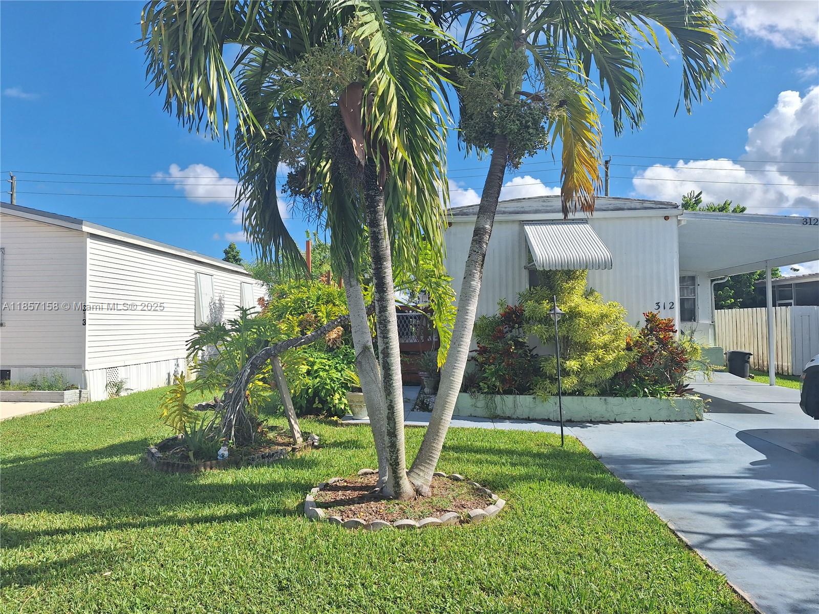 GATEWAY WEST CONDO - Residential