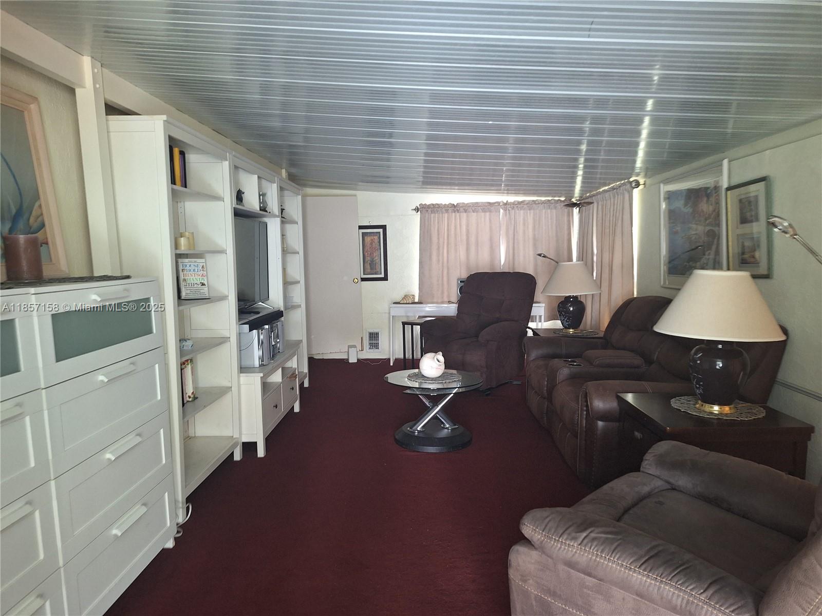 GATEWAY WEST CONDO - Residential