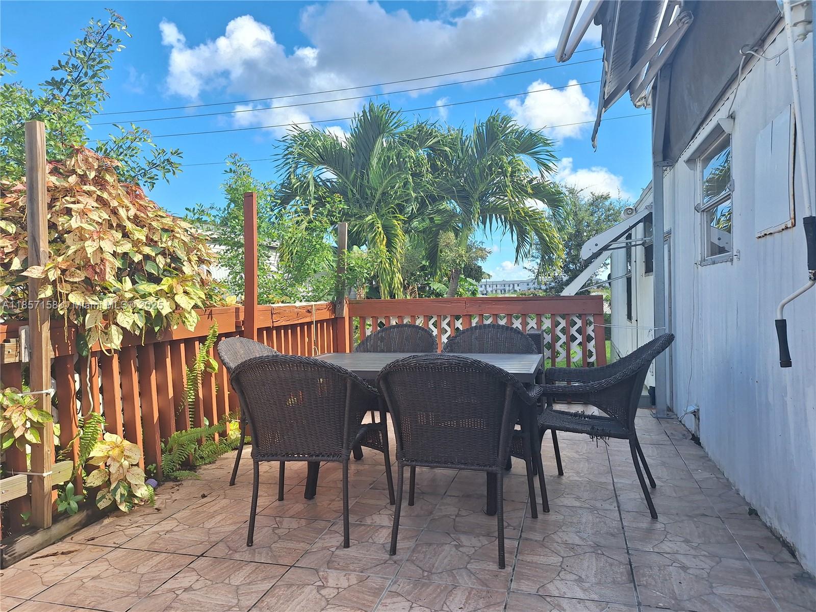 GATEWAY WEST CONDO - Residential