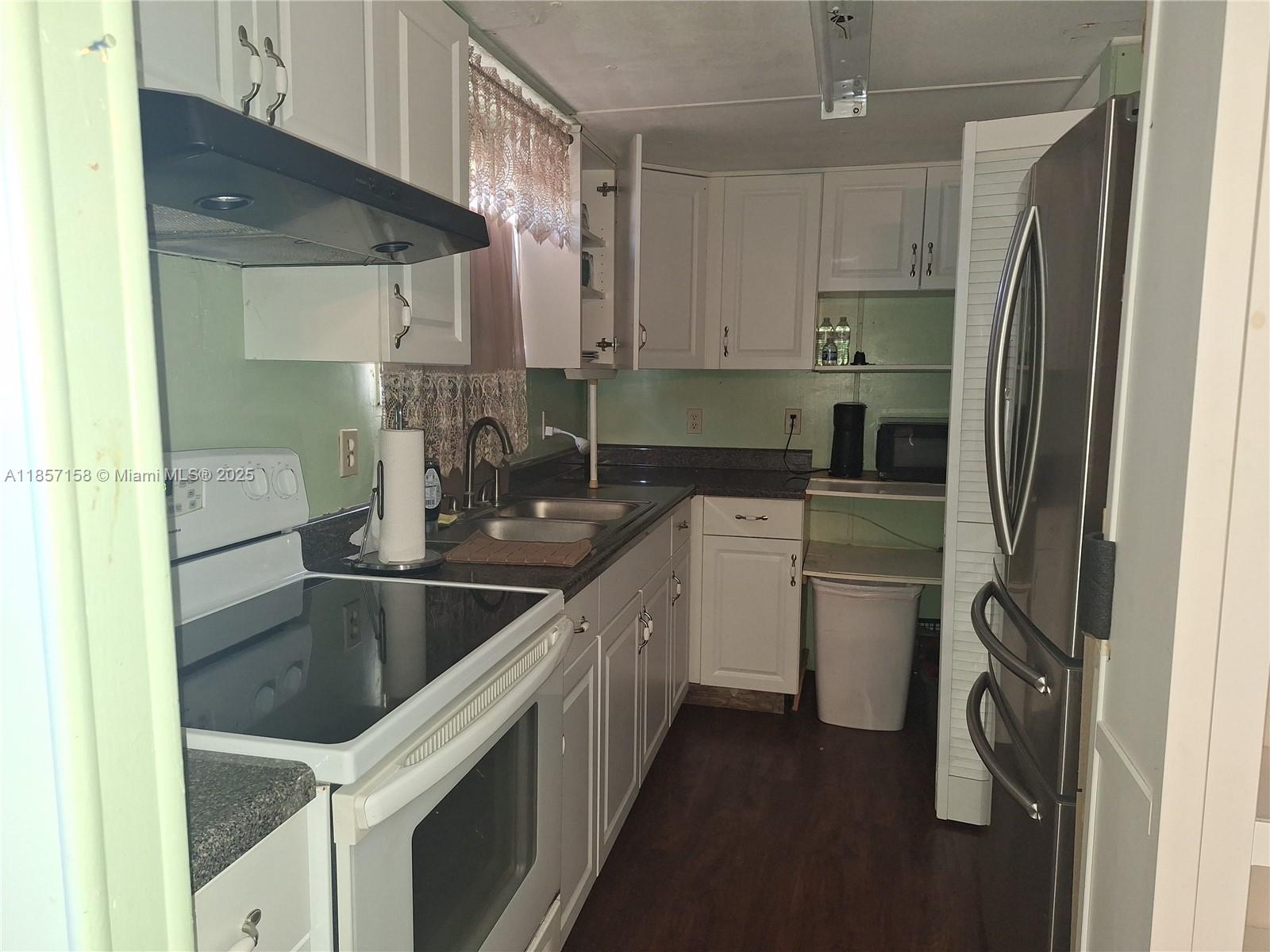 GATEWAY WEST CONDO - Residential