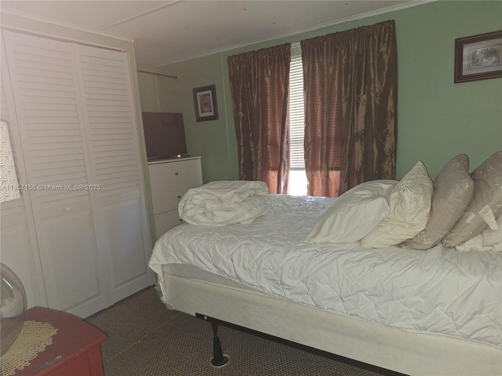 GATEWAY WEST CONDO - Residential