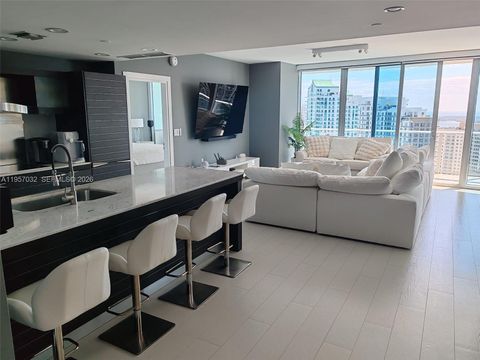 200 Biscayne Boulevard Way 3907 Miami FL 33131