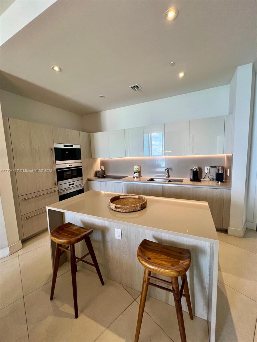 4111 SOUTH OCEAN DRIVE CO - Residential