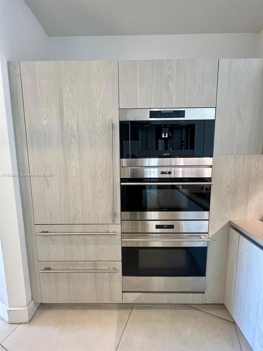 4111 SOUTH OCEAN DRIVE CO - Residential