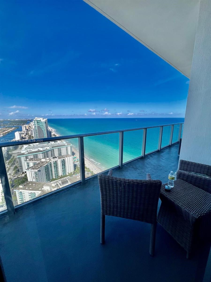 4111 SOUTH OCEAN DRIVE CO - Residential