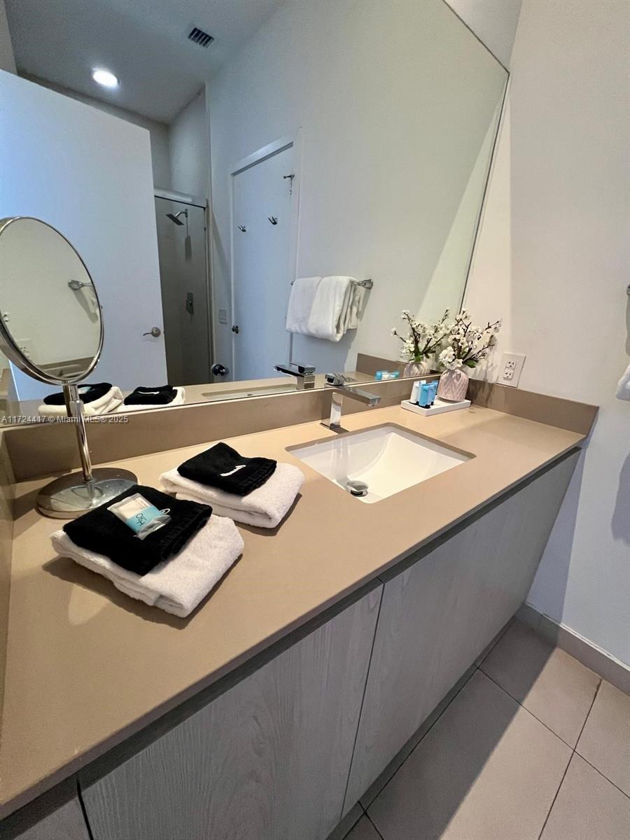 4111 SOUTH OCEAN DRIVE CO - Residential