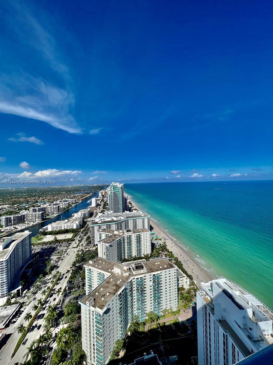 4111 SOUTH OCEAN DRIVE CO - Residential