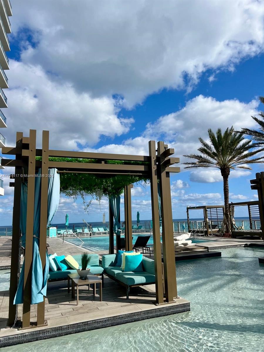 4111 SOUTH OCEAN DRIVE CO - Residential
