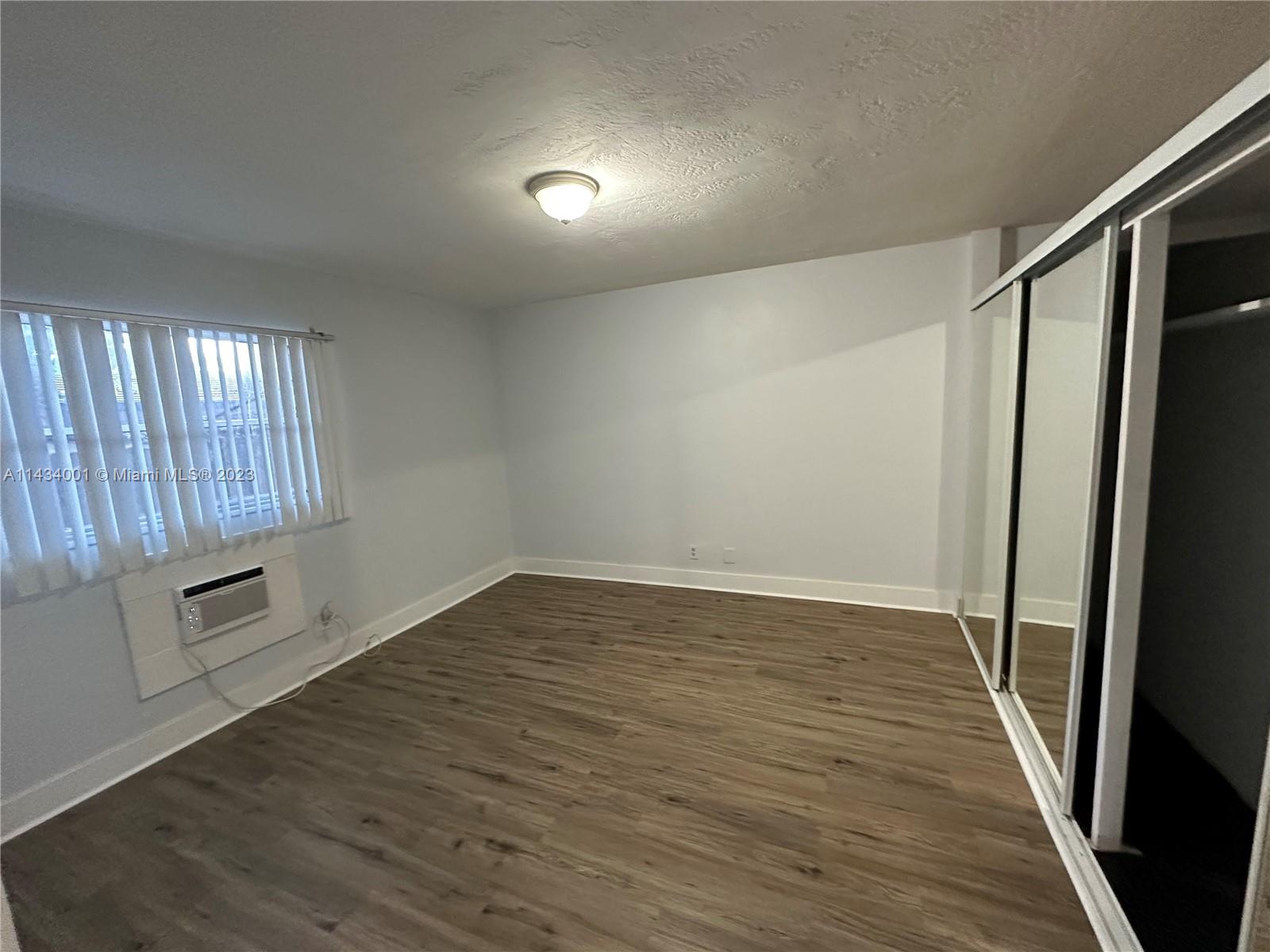 CRYSTAL COURT NO 4 CONDOM - Residential Lease