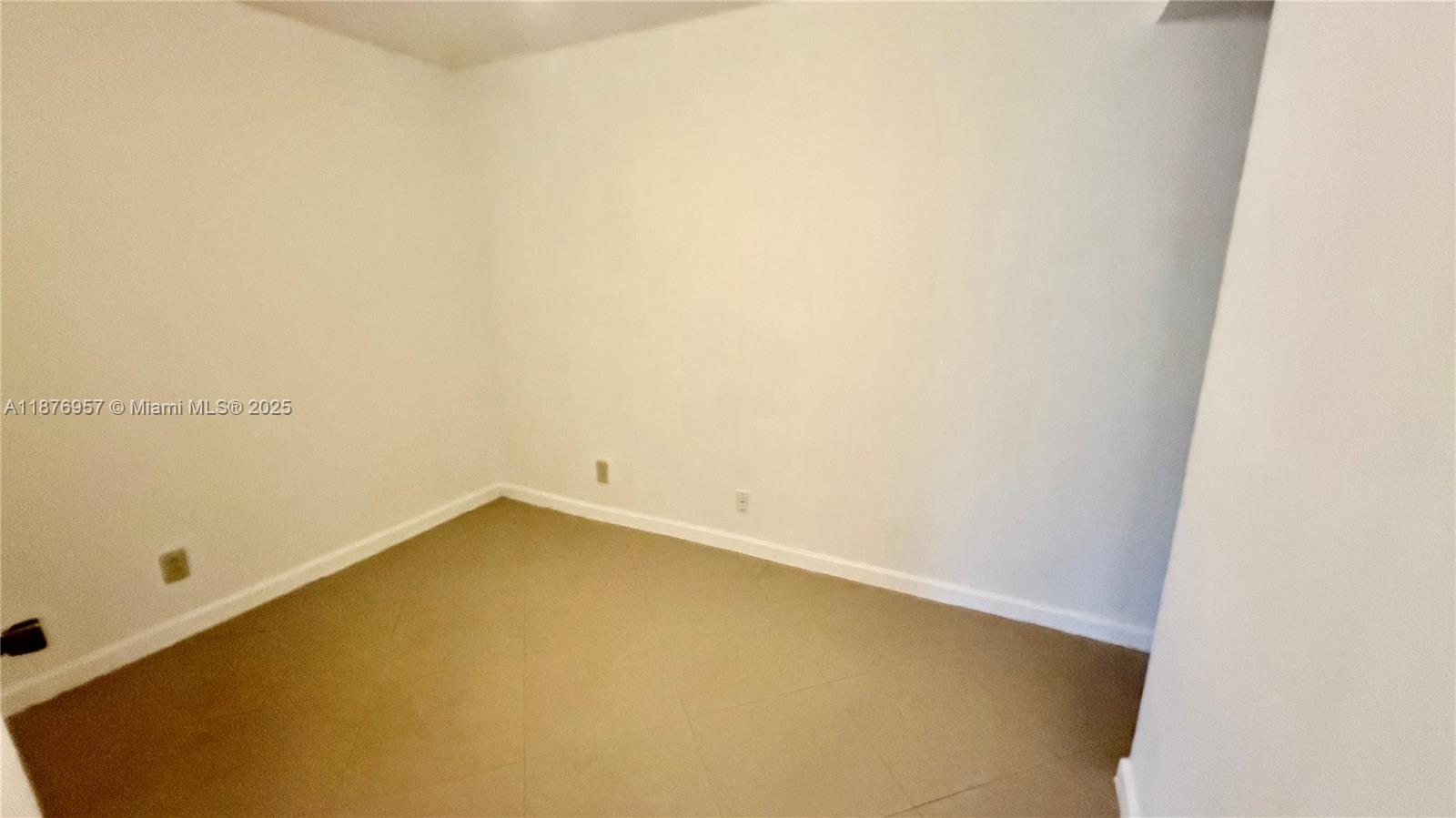 PALM CLUB WEST VILLAGE 1 - Residential Lease