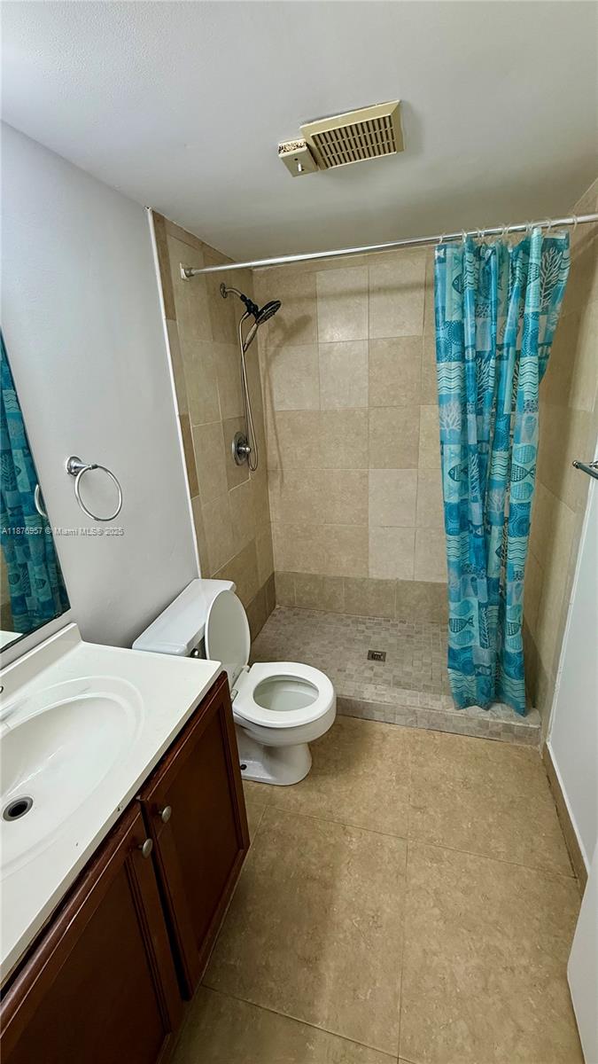 PALM CLUB WEST VILLAGE 1 - Residential Lease