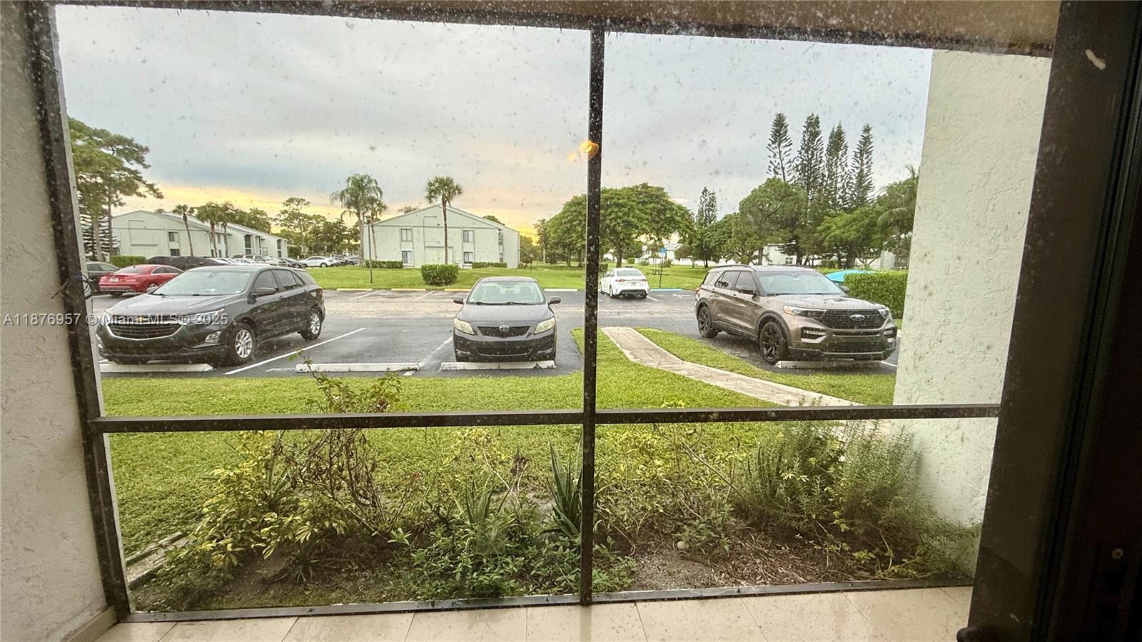 PALM CLUB WEST VILLAGE 1 - Residential Lease