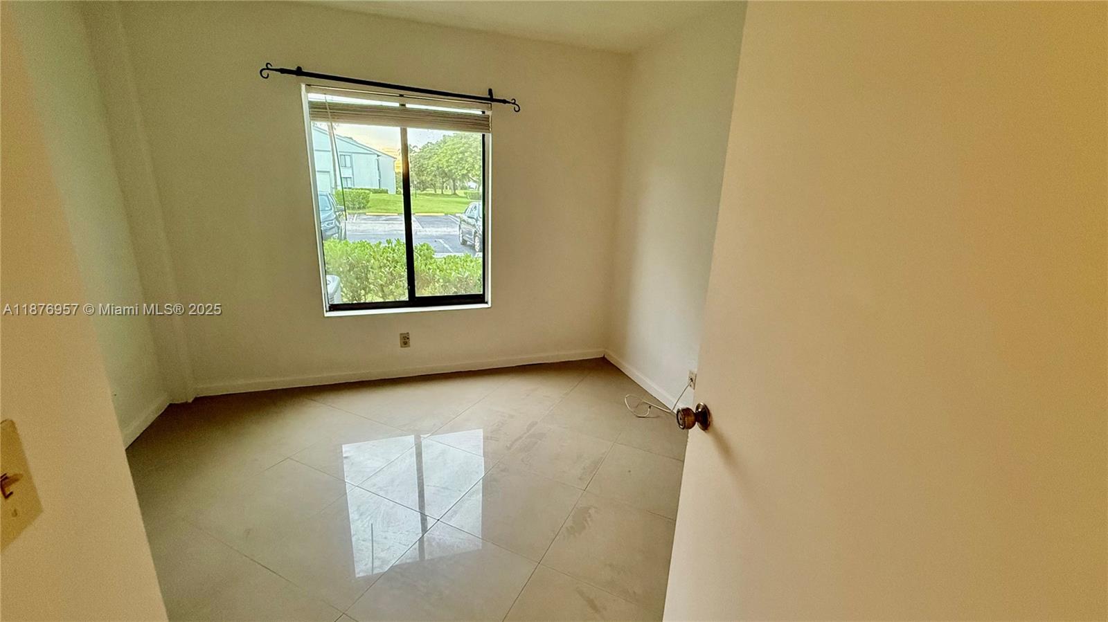 PALM CLUB WEST VILLAGE 1 - Residential Lease