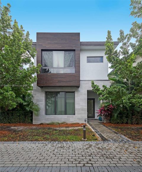 Photo of 4454 NW 80th Ave, Doral, FL 33166 (MLS # A11968119)