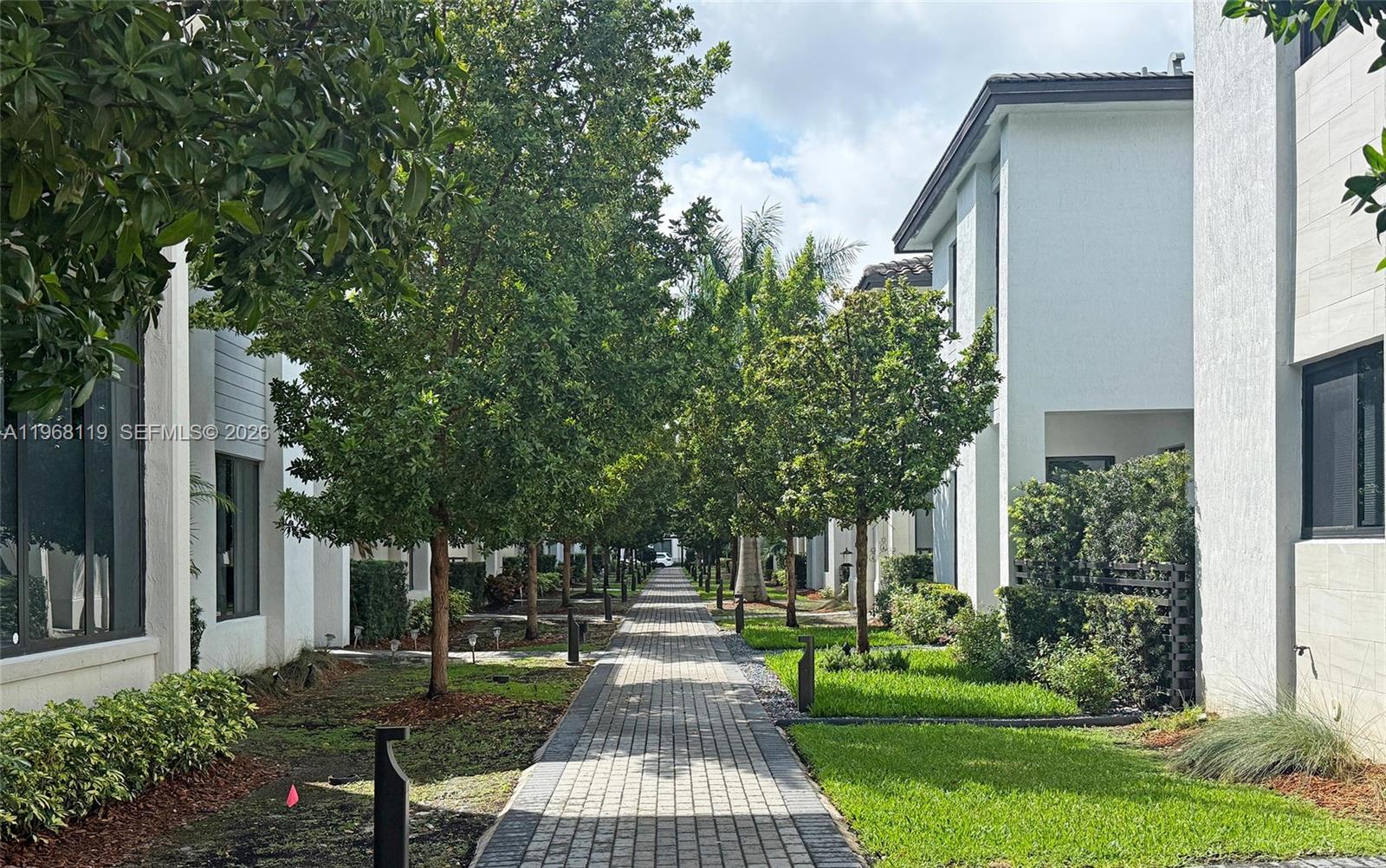 CANARIAS EAST - Residential