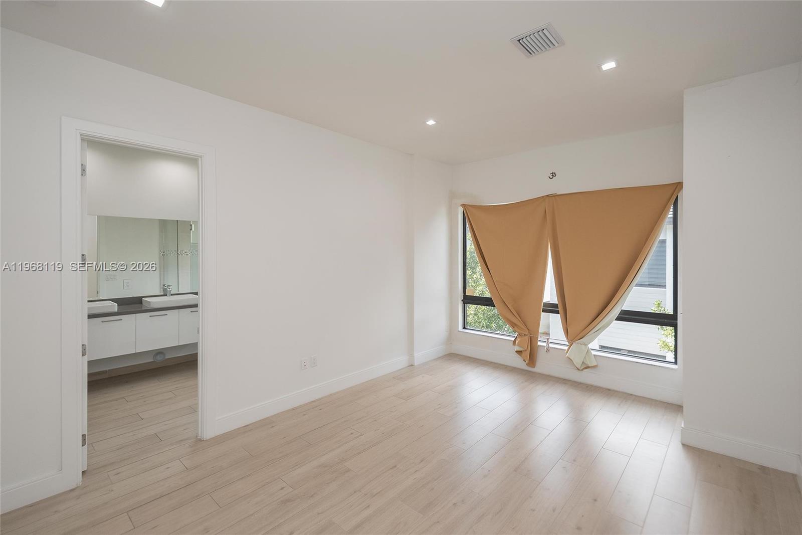 CANARIAS EAST - Residential