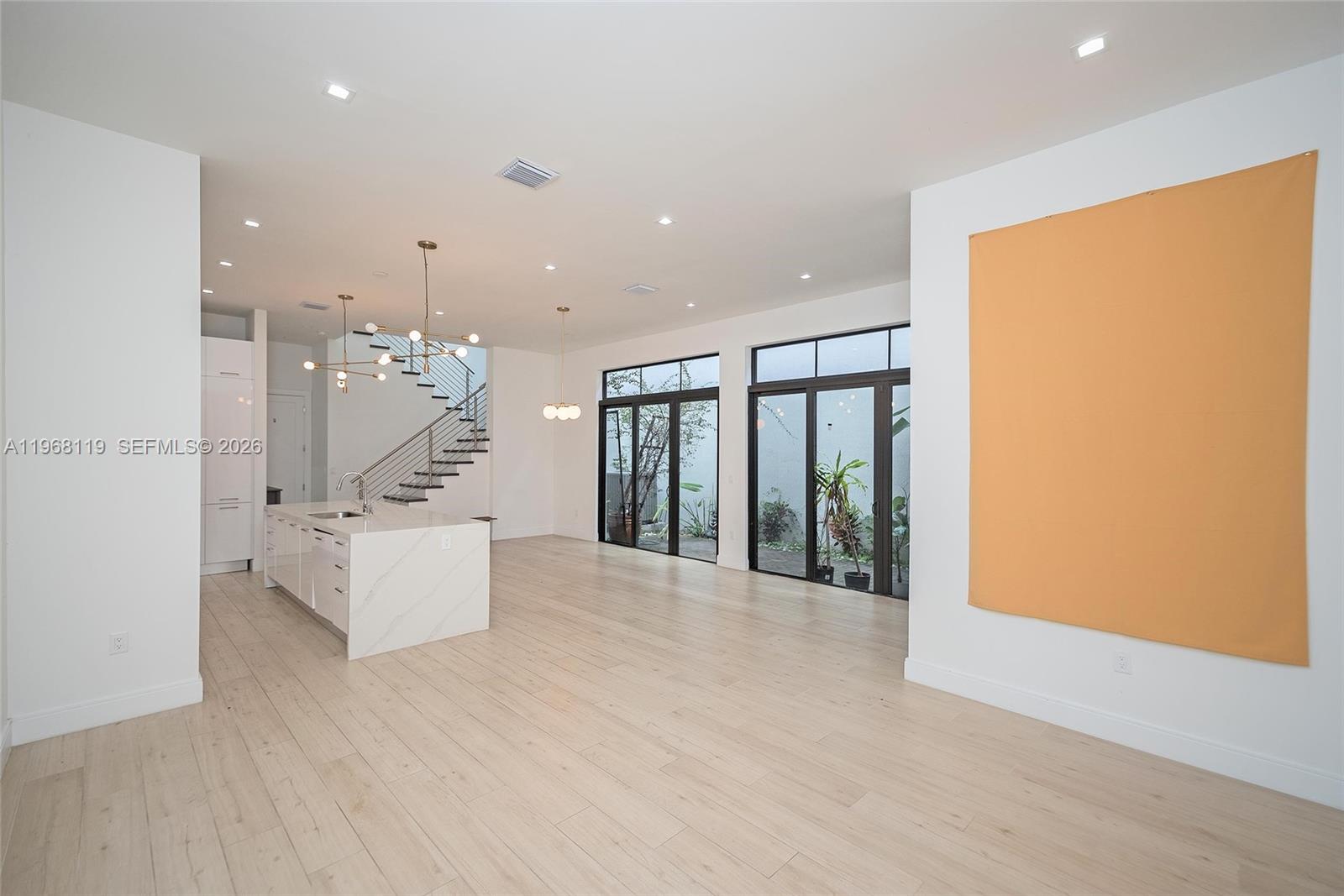 CANARIAS EAST - Residential