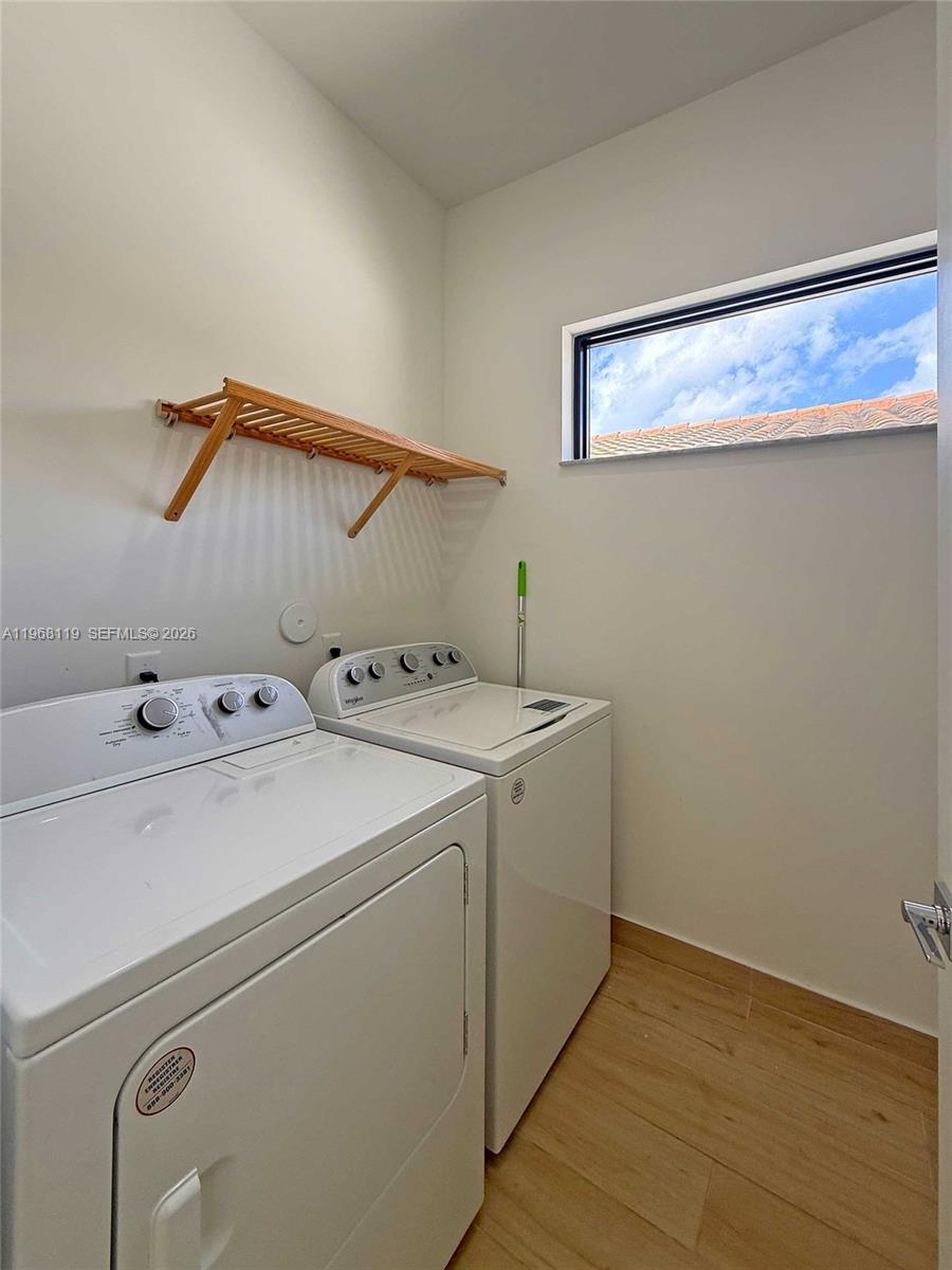 CANARIAS EAST - Residential