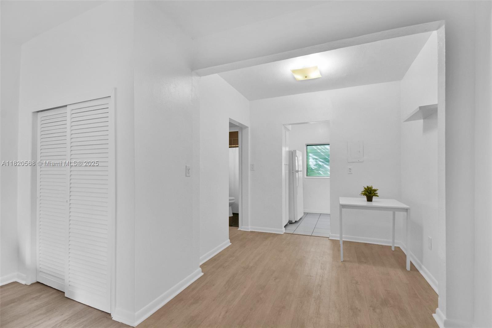 544 Michigan Ave 9