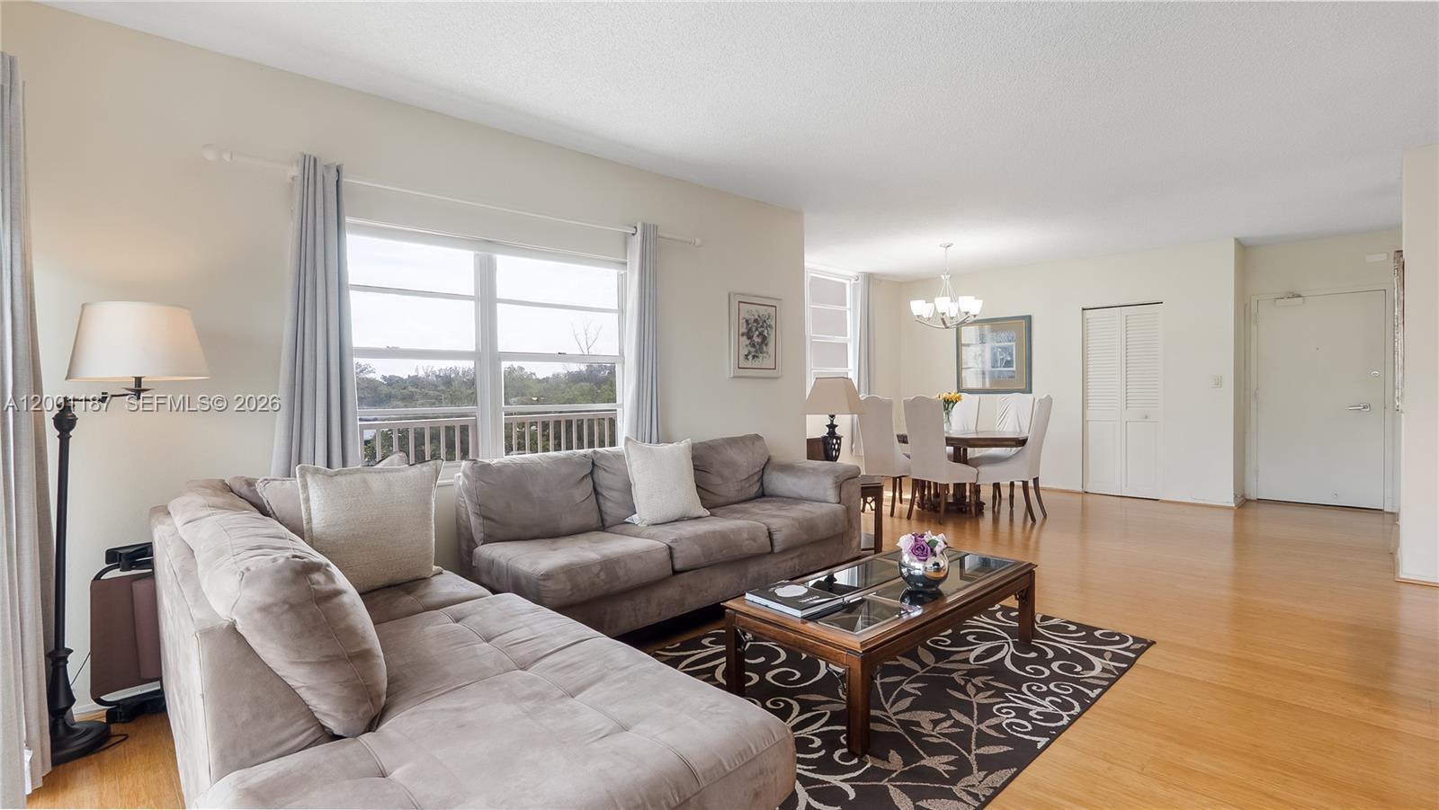 ARLEN HOUSE CONDO - Residential