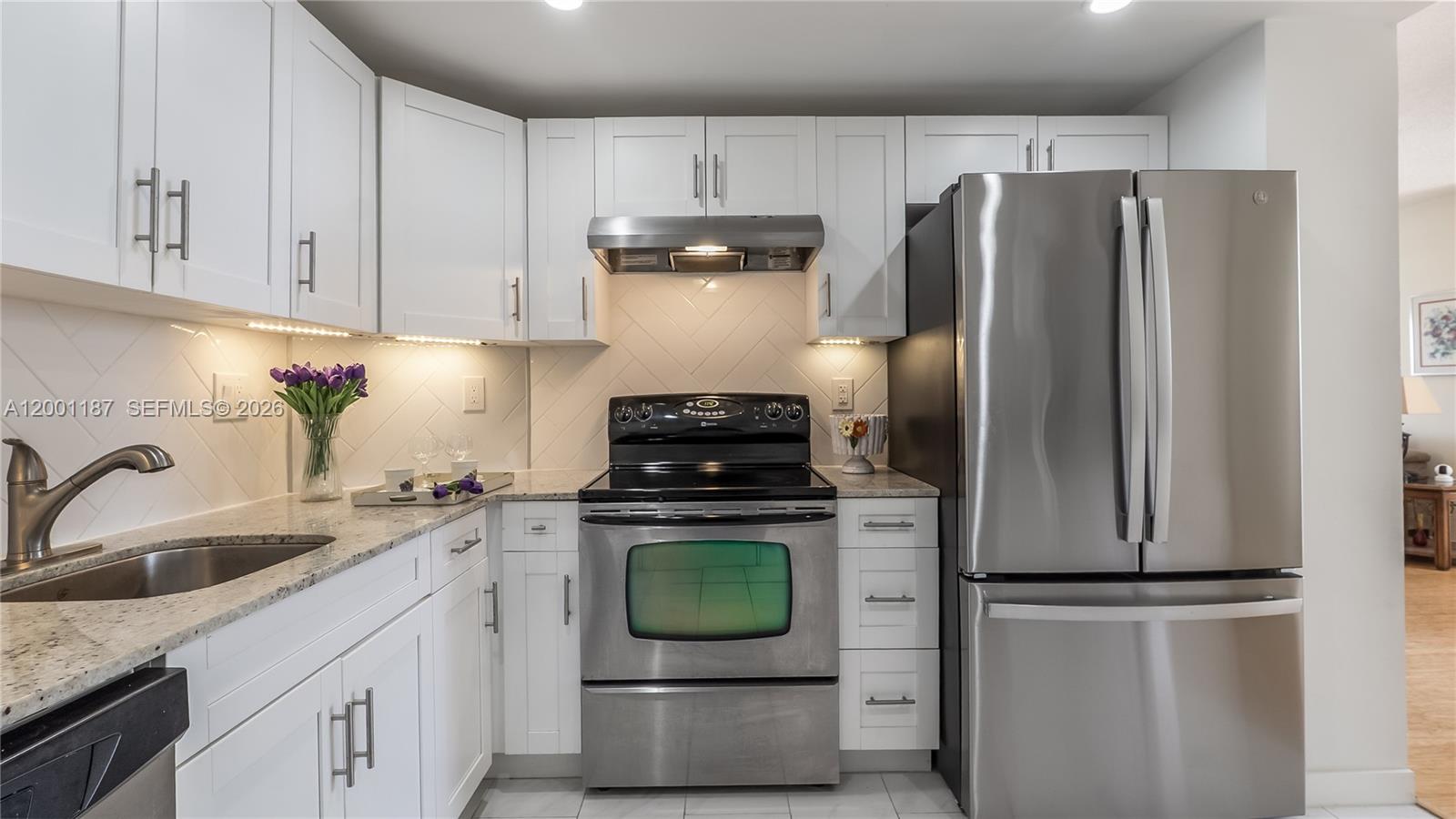 ARLEN HOUSE CONDO - Residential