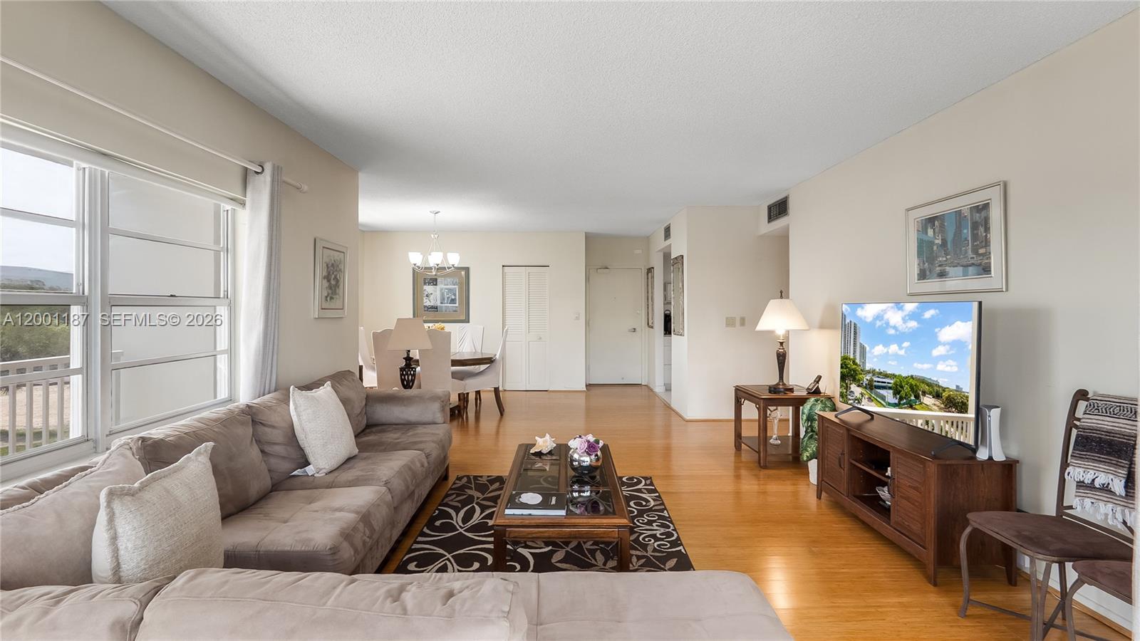 ARLEN HOUSE CONDO - Residential