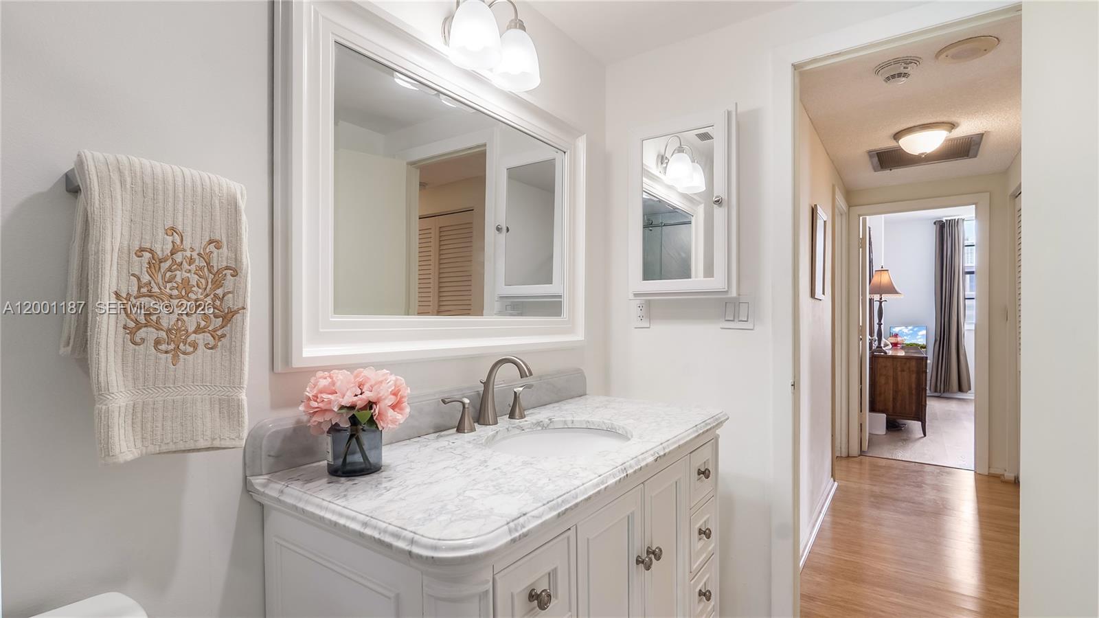 ARLEN HOUSE CONDO - Residential