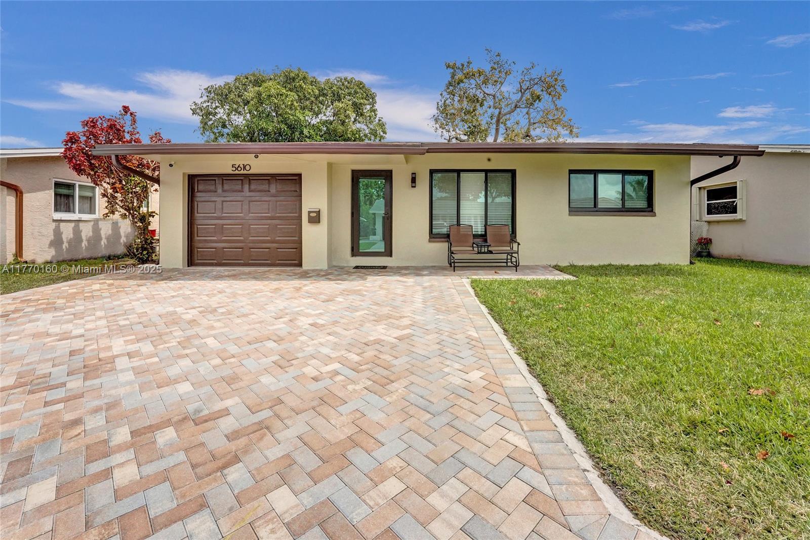 5610 NW 49th Ter