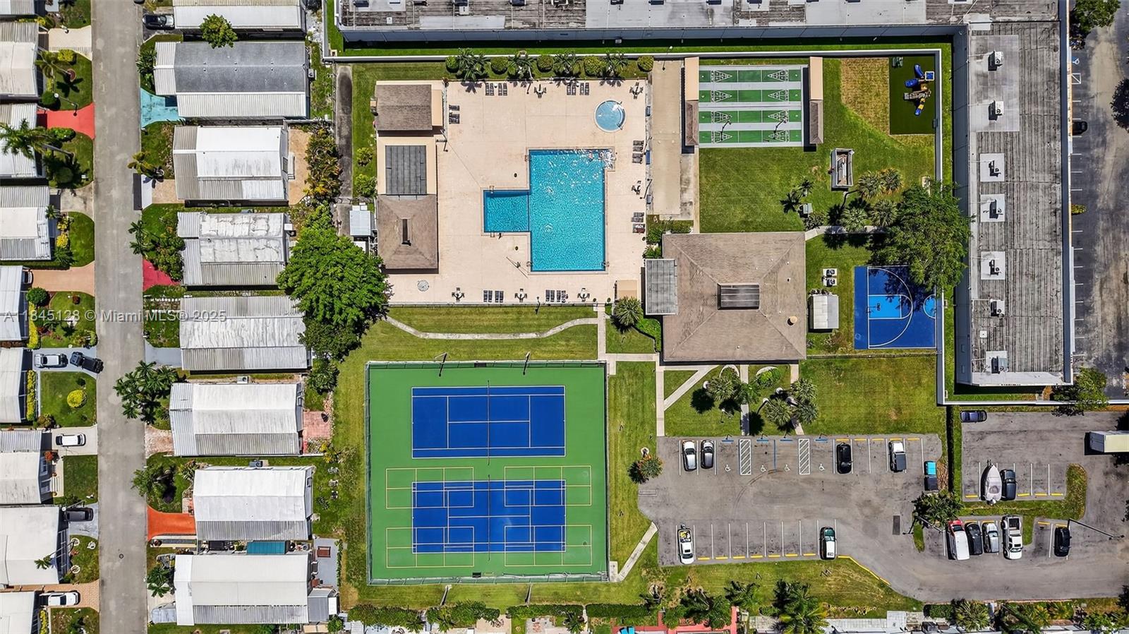 RAVENSWOOD NORTH - Residential